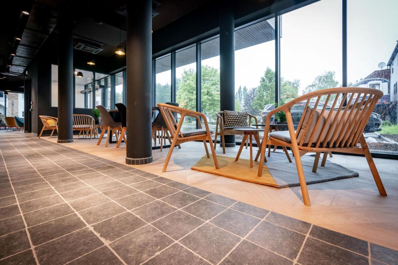 Ibis Budget Valenciennes Petite-Foret Exterior photo