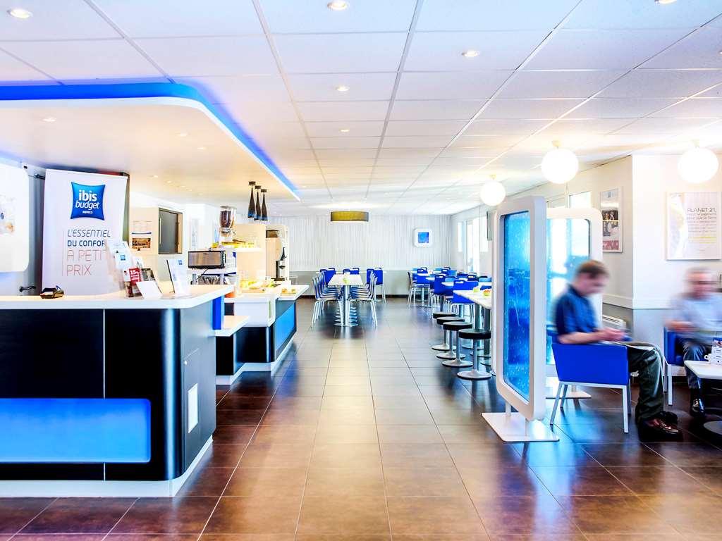 Ibis Budget Valenciennes Petite-Foret Exterior photo