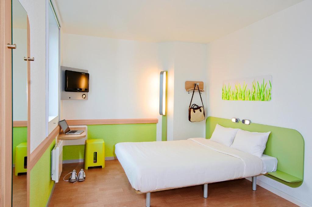 Ibis Budget Valenciennes Petite-Foret Room photo